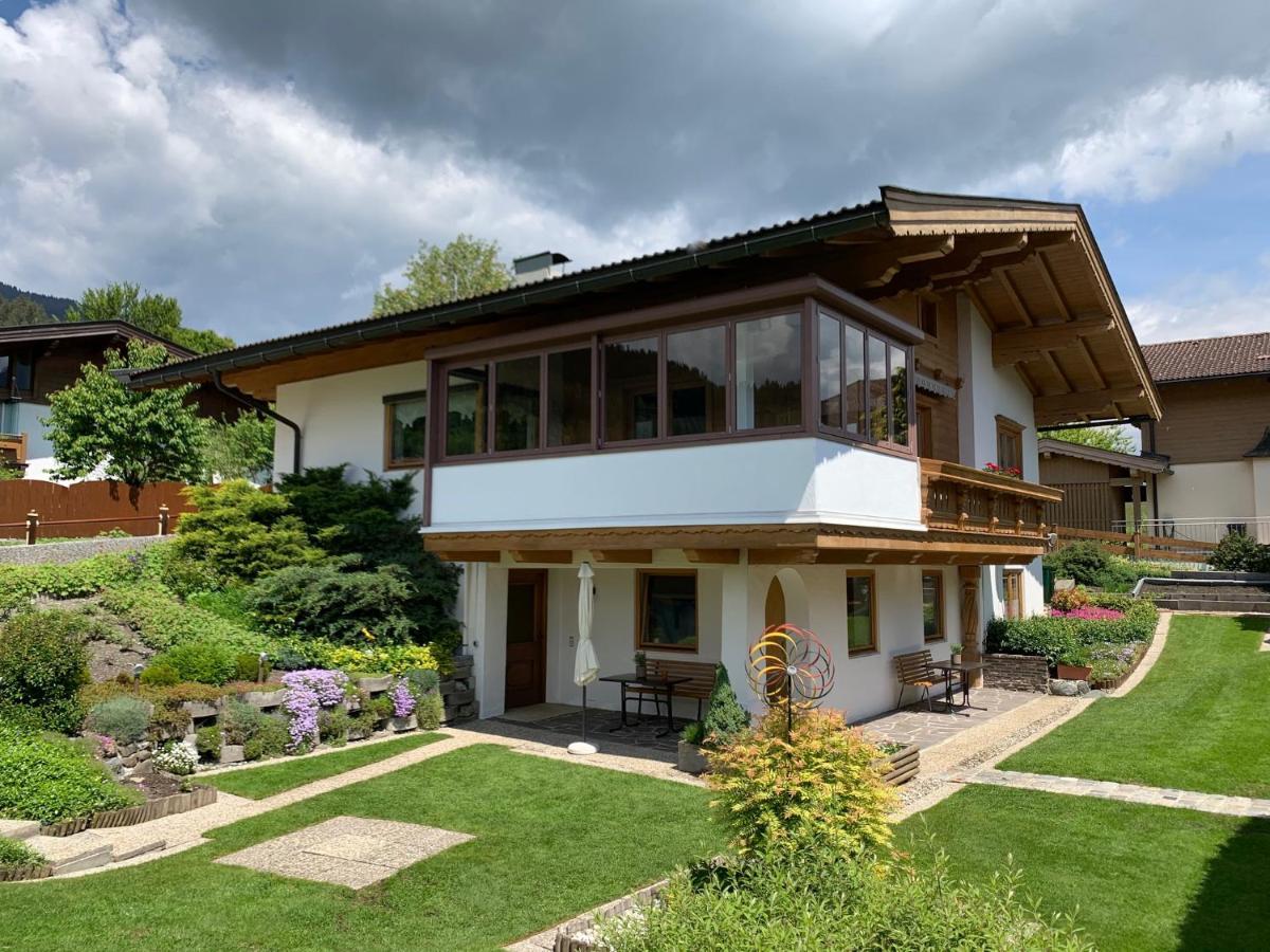 Ferienwohnung An Der Familienabfahrt 브릭센임탈 외부 사진